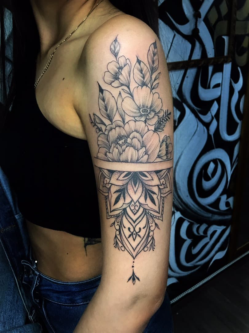 Floral com ornamentação , criado especialmente para uma cliente