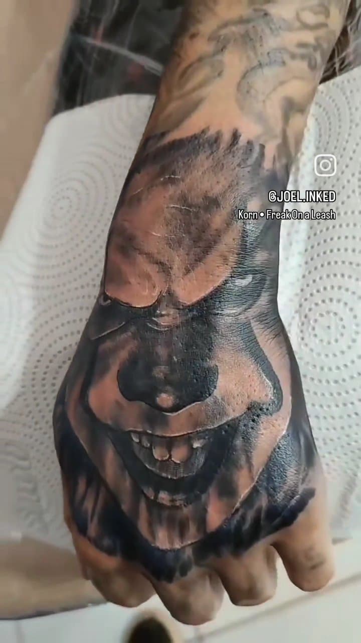 Meu cliente queria uma Tattoo de It realista na mão, ele ficou satisfeito...