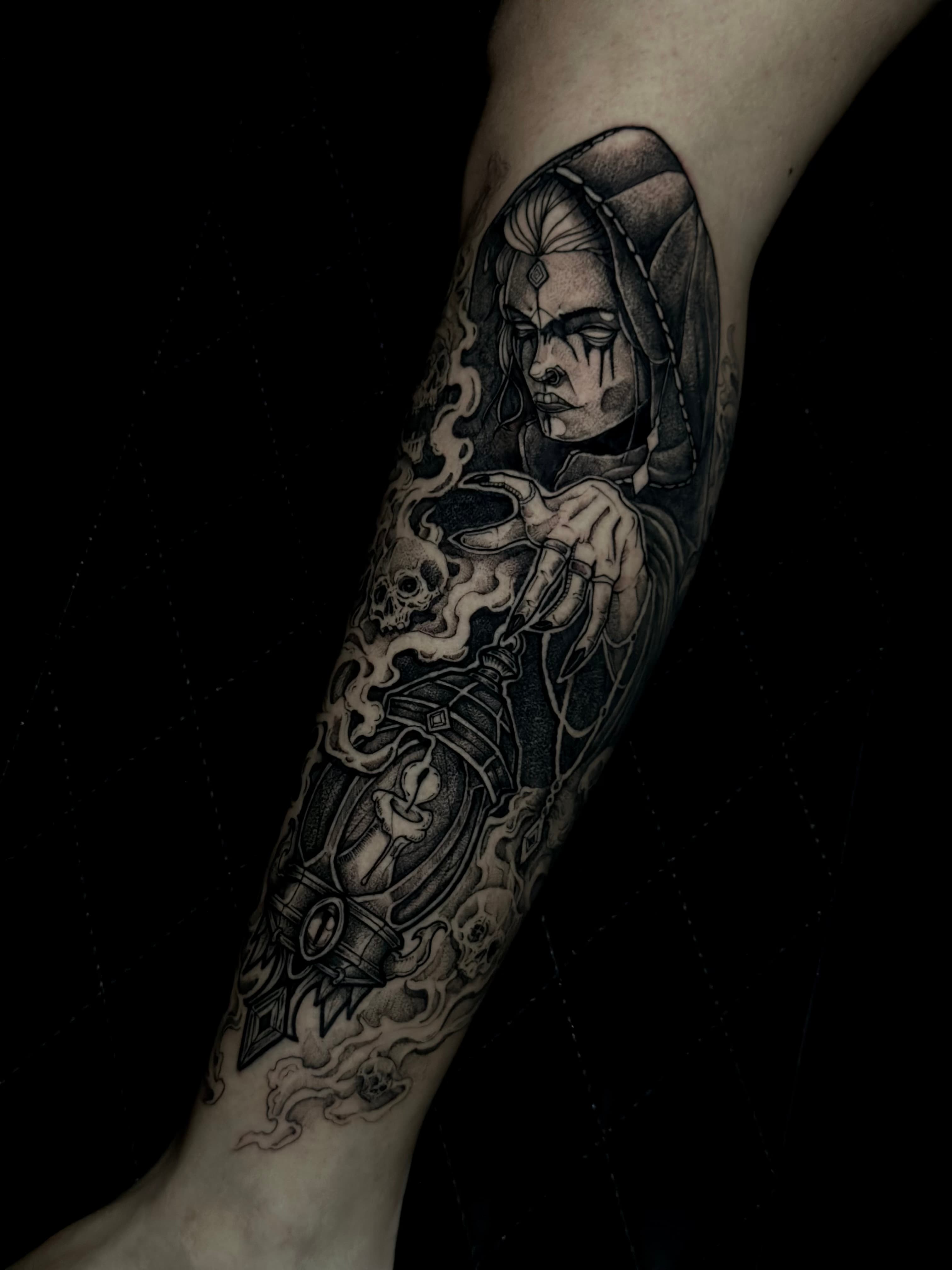 Bruxa em blackwork